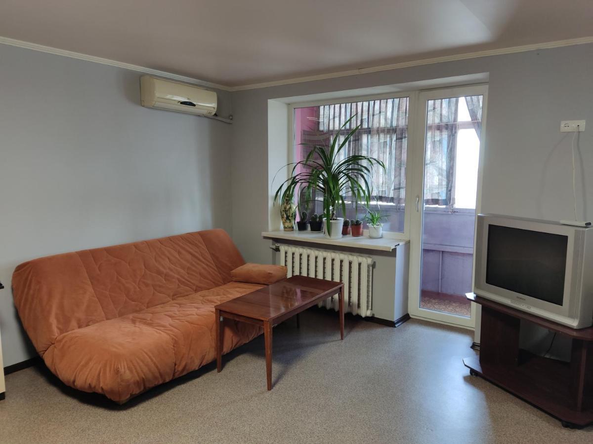 Apartamento Проспект Миру 35 Krivói Rog Exterior foto